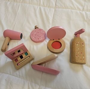 Pink and Wood Toy Beauty Set